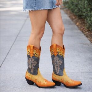 DINGO Holy Roller Embroidered Tooled-Inlay Snip Toe Cowboy Boots ~ NWT